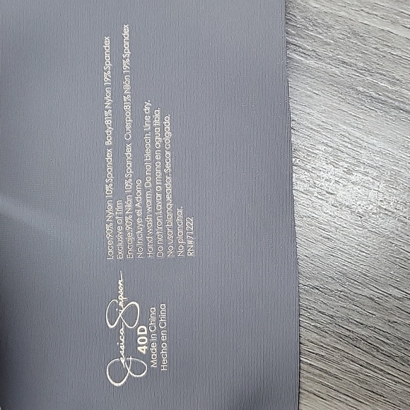 JESSICA SIMPSON BRA. - Picture 6 of 6